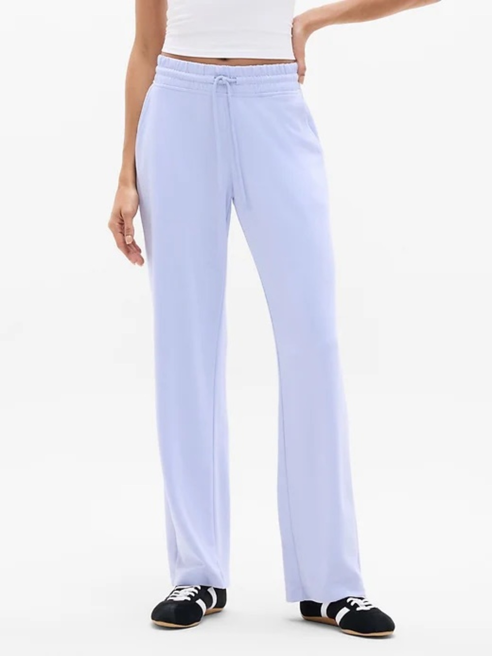 New Athleta Seasoft Mid Rise Straight Pants in Dove Blue Size XS $99